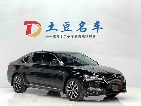 2024 Skoda Superb III Рестайлинг, чёрный, 2820000 рублей, вид 3