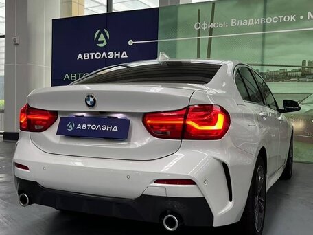 2023 BMW 1 серии 120i III (F52) Рестайлинг, белый, 2000000 рублей, вид 5