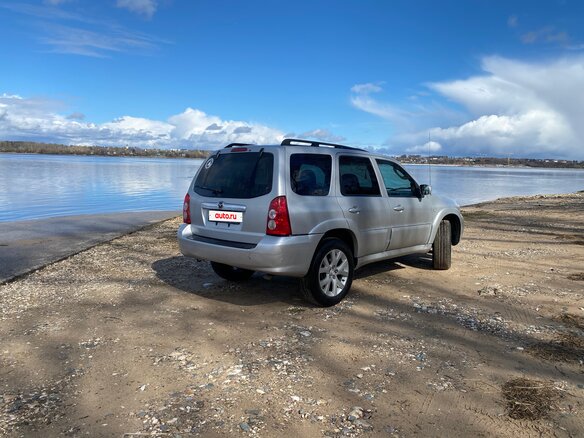 2004 Mazda Tribute I Рестайлинг, серебристый, 620000 рублей - вид 5
