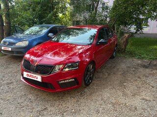 2019 Skoda Octavia RS III Рестайлинг, красный, 4000000 рублей, вид 3