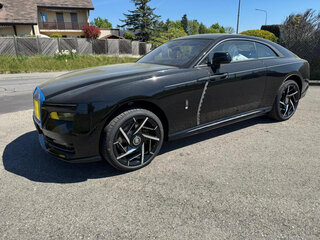2026 Rolls-Royce Spectre Black Badge I (Series I), чёрный, 74000000 рублей, вид 2
