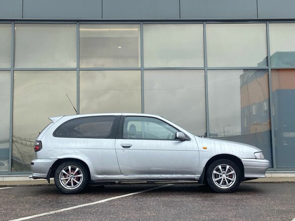 1999 Nissan Almera I (N15), серебристый - вид 2