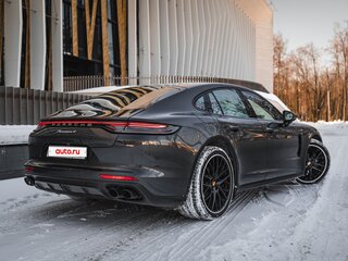 2021 Porsche Panamera 4 II Рестайлинг, серый, 10500000 рублей, вид 5