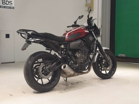 2018 Yamaha XSR700, красный, 568000 рублей, вид 4
