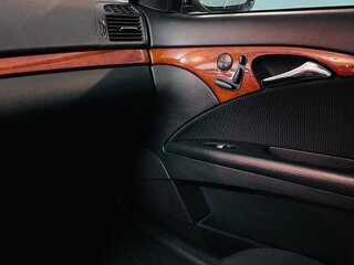 2008 Mercedes-Benz E-Класс 280 III (W211, S211) Рестайлинг, чёрный, 1200000 рублей, вид 3