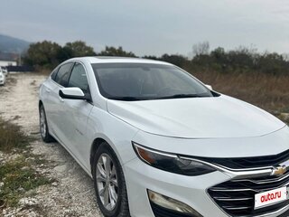 2019 Chevrolet Malibu IX Рестайлинг, белый, 1300000 рублей, вид 3