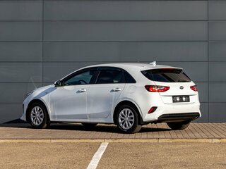 2019 Kia Ceed III, белый, 1895000 рублей, вид 4