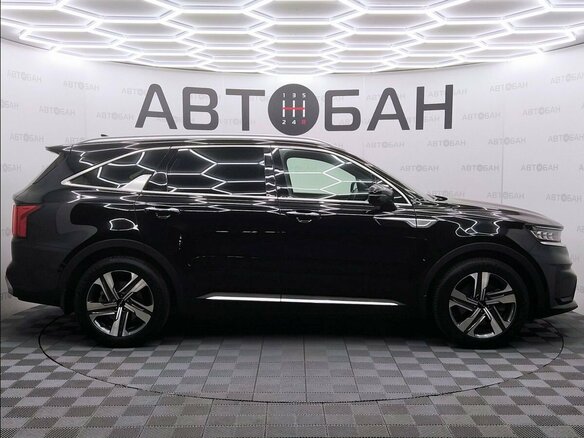 2022 Kia Sorento IV, чёрный - вид 5