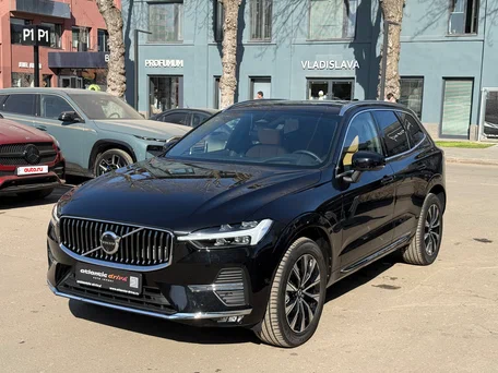 2023 Volvo XC60 II Рестайлинг, чёрный, 5640000 рублей, вид 1