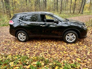 2017 Nissan X-Trail III, чёрный, 1850000 рублей, вид 3