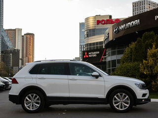 2018 Volkswagen Tiguan II, белый, 2788000 рублей, вид 3