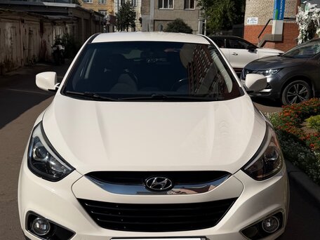 2014 Hyundai ix35 I Рестайлинг, белый, 1590000 рублей, вид 2