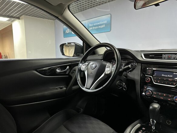 2017 Nissan Qashqai II, красный, 1570000 рублей - вид 12