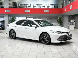 2020 Toyota Camry VIII (XV70), белый, 2250000 рублей, вид 3