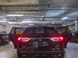 2019 Toyota RAV4 V (XA50), чёрный, 3300000 рублей, вид 2