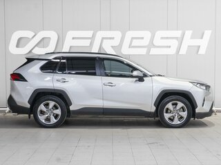 2020 Toyota RAV4 V (XA50), серебристый, 2999000 рублей, вид 5