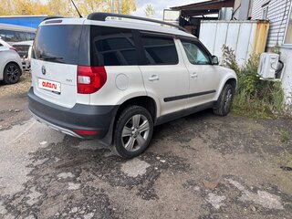 2013 Skoda Yeti I, белый, 800000 рублей, вид 5