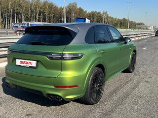 2019 Porsche Cayenne E-Hybrid III, зелёный, 6585000 рублей, вид 4