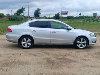 2013 Volkswagen Passat B7, серебристый, 1100000 рублей, вид 3