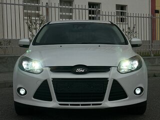 2014 Ford Focus III, белый, 1120000 рублей, вид 3