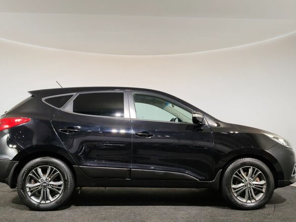 2014 Hyundai ix35 I Рестайлинг, чёрный, 1240000 рублей - вид 3