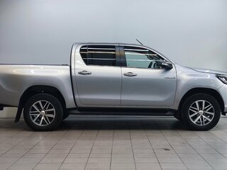 2016 Toyota Hilux Arctic Trucks AT33 VIII Рестайлинг, серебристый, 2850000 рублей, вид 4