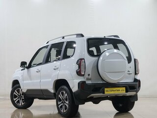 2025 Lada (ВАЗ) Niva Travel I Рестайлинг, белый, 1299000 рублей, вид 5