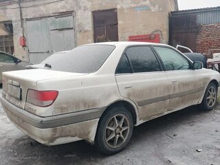 1997 Toyota Carina VII (T210), белый, 350000 рублей, вид 1