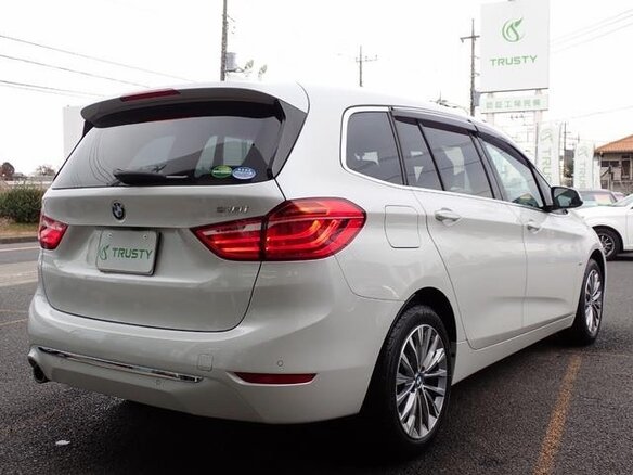 2018 BMW 2 серии Gran Tourer Gran Tourer 218i F46, белый, 1000000 рублей - вид 5