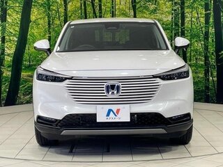 2022 Honda Vezel II, белый, 1650000 рублей, вид 3