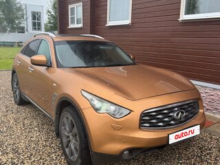 2010 Infiniti FX37 II (S51), золотистый, 1300000 рублей, вид 2
