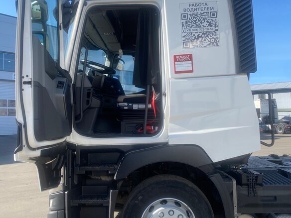 2019 Renault T-Series, белый, 6250000 рублей - вид 17