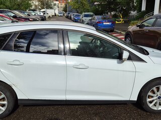 2017 Ford Focus III Рестайлинг, белый, 800000 рублей, вид 3