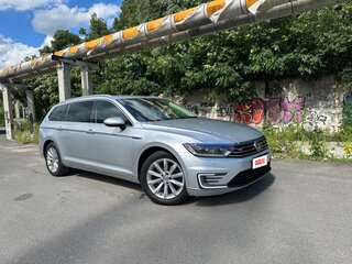 2018 Volkswagen Passat GTE B8, серый, 2250000 рублей, вид 2