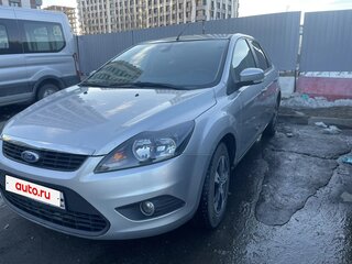 2009 Ford Focus II Рестайлинг, серебристый, 570000 рублей, вид 3