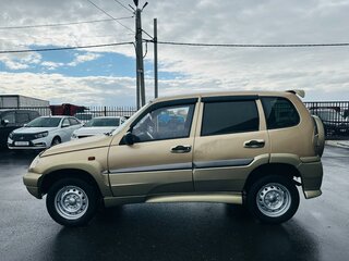 2004 Chevrolet Niva I, золотистый, 299999 рублей, вид 3