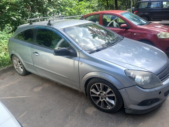 2008 Opel Astra GTC H Рестайлинг, серый, 280000 рублей - вид 1