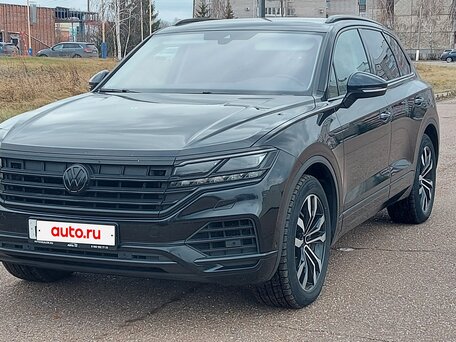 2019 Volkswagen Touareg III, чёрный, 4850000 рублей, вид 1