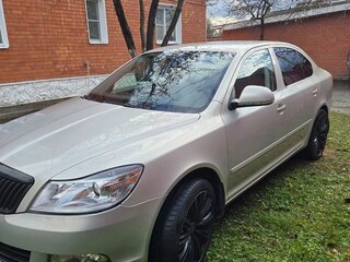 2013 Skoda Octavia II (A5) Рестайлинг, серебристый, 850000 рублей, вид 1