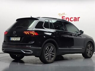 2021 Volkswagen Tiguan II Рестайлинг, чёрный, 2359000 рублей, вид 3