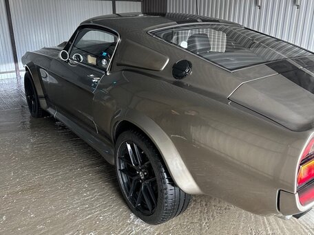 2013 Ford Mustang V Рестайлинг, серебристый, 5800000 рублей, вид 4