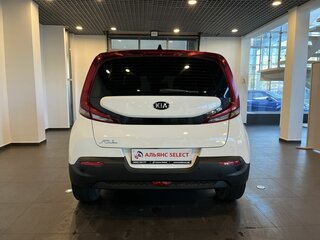 2019 Kia Soul III, белый, 1889000 рублей, вид 4