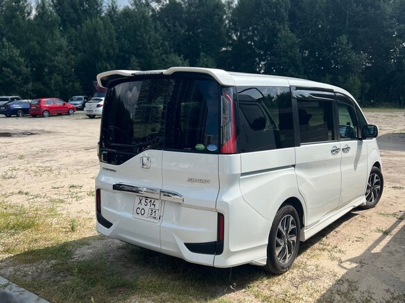 2017 Honda Stepwgn V, белый, 1630000 рублей - вид 10