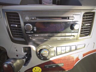 2010 Toyota Sienna III, серый, 1950000 рублей, вид 2