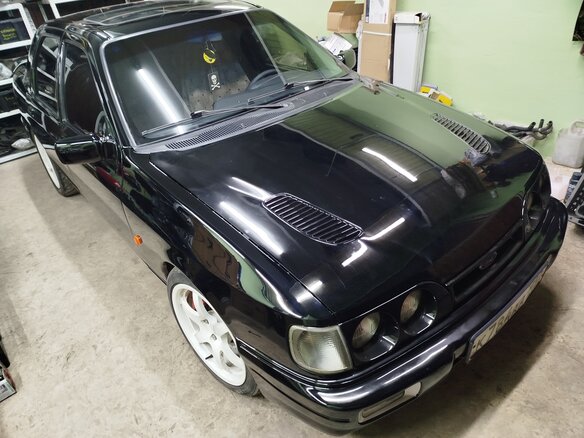 1992 Ford Sierra Cosworth I Рестайлинг, чёрный, 3000000 рублей - вид 2