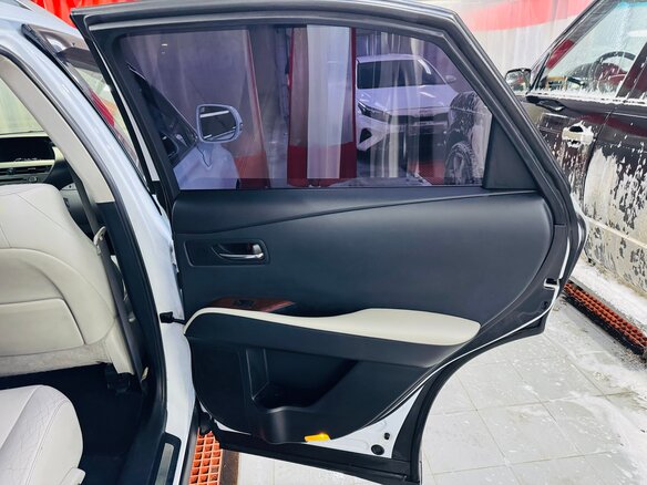 2011 Lexus RX 450h III, белый, 2300000 рублей - вид 18