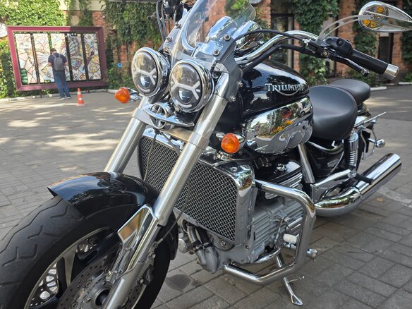 2005 Triumph Rocket III, чёрный, 700000 рублей