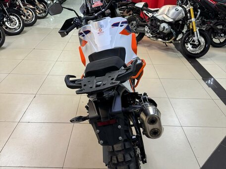 2023 KTM 1290 Super Adventure R, белый, 1850000 рублей, вид 4