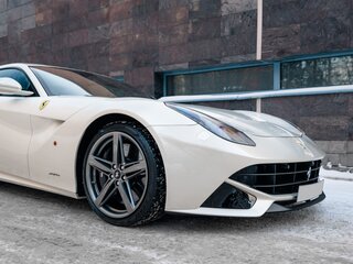 2014 Ferrari F12, белый, 26900000 рублей, вид 2