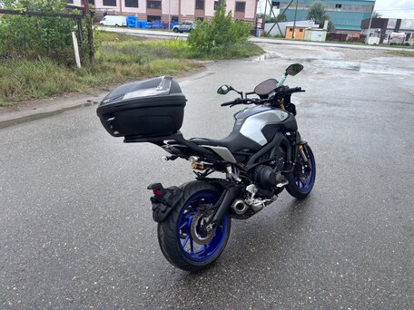 2019 Yamaha MT-09 (FZ-09), чёрный, 1000000 рублей, вид 4